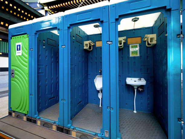 Best Luxury portable toilet rental  in Tichigan, WI