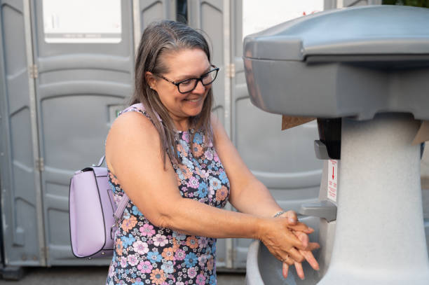Portable Toilet Options We Offer in Tichigan, WI
